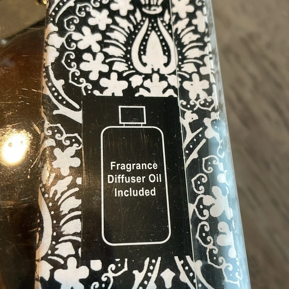 San Miguel Teakwood Sentiments Fragrance Diffuser - Picture 4 of 9